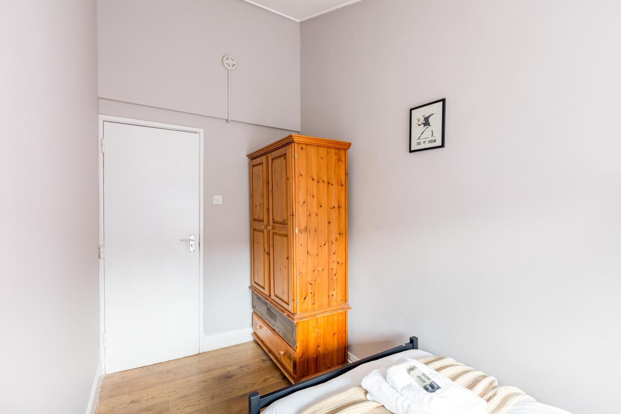 Magnificent 3Br Apt With Balcony London Exterior photo